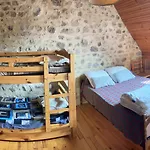 Maison De Varennes بيت للعطل