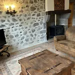 Maison De Varennes بيت للعطل